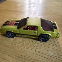 Hot Wheels Iroc Z28 Camaro 
