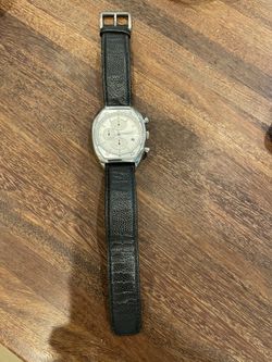 Kenneth Cole White And Black Leather Watch Works