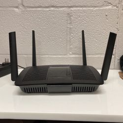 Linksys Model EA8500 