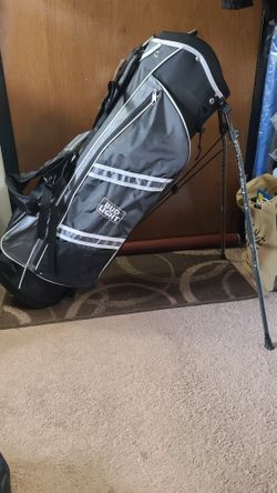 New With Tags Bud Light Lightweight Stand Golf Bag
