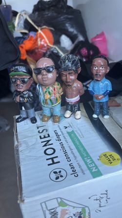 Title: Hip-Hop Rapper Figurines – Tupac, Biggie, Eazy-E & Nipsey Hussle