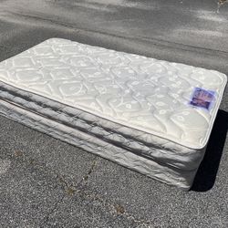 Twin Mattress And Box Spring 