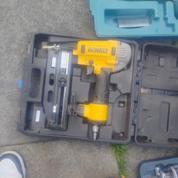 DeWalt 16g Straight 