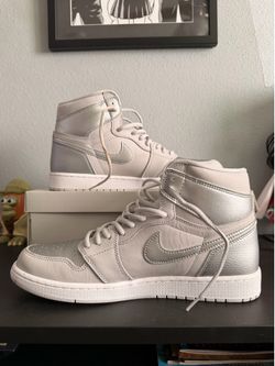 Nike Jordan 1 https://offerup.com/redirect/?o=Q08uSlA= Size 12