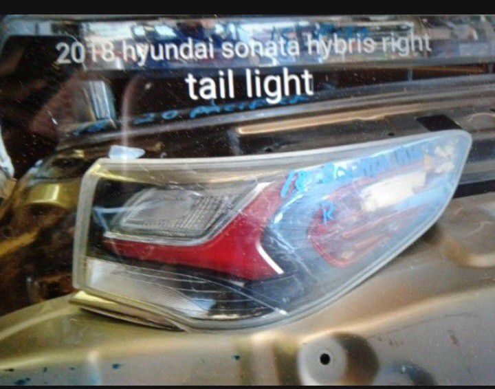 2018 Hyundai Sonata Hibrid Right Tail Light