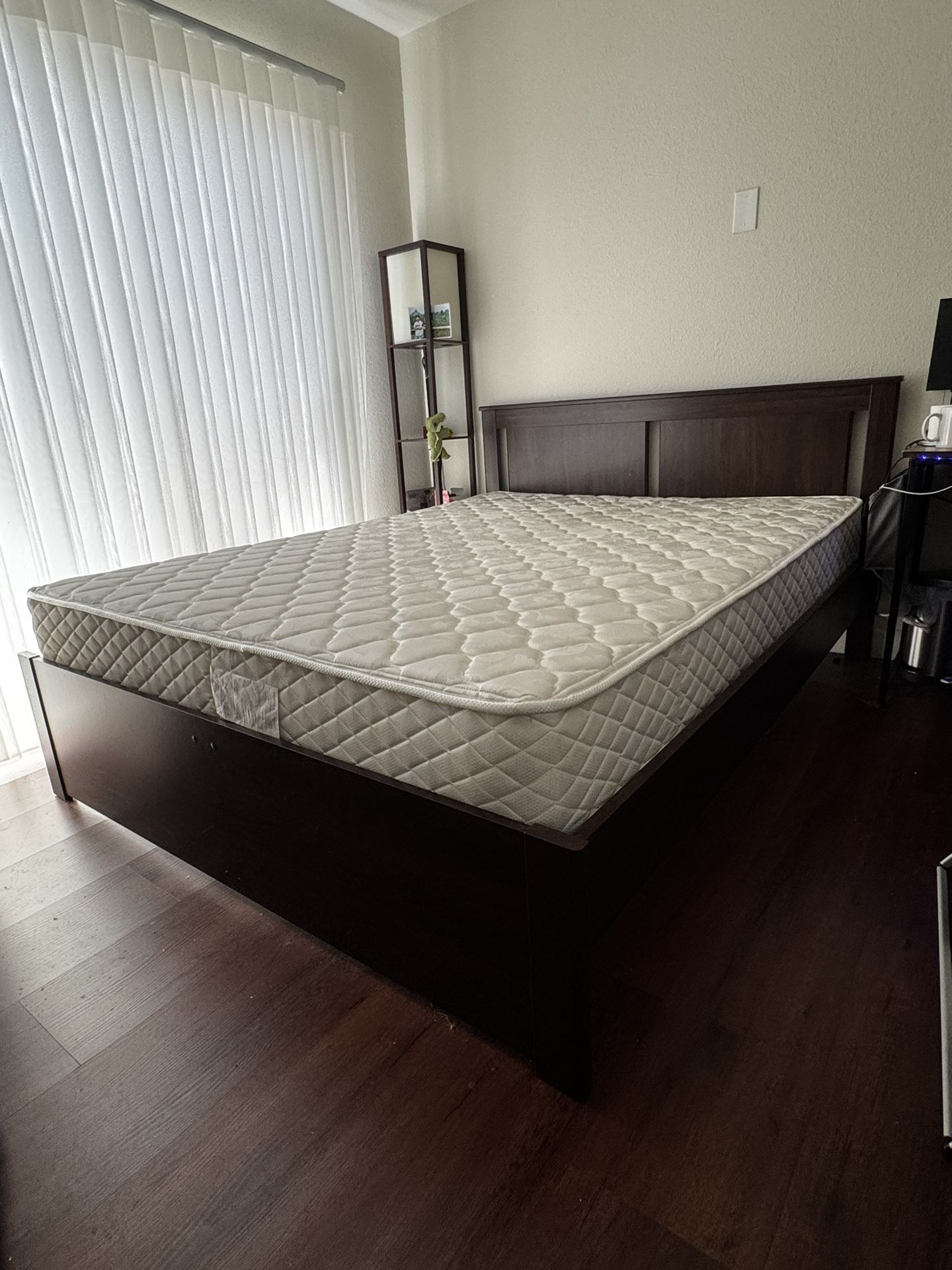 Queen Size Bed Mattress with Bed Frame