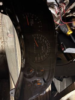 06 Chevy cluster