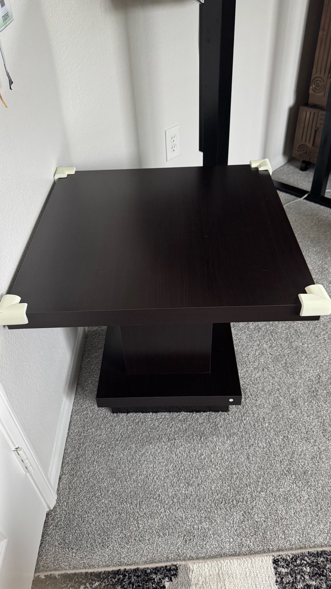 Coffee Table 24x24x21.5 (inch)