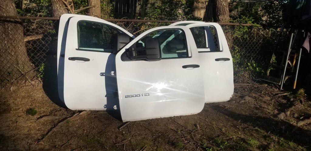 Car doors chevy Silverado Gmc Sierra  For a 2-door car 1500, 2500 and 3500 The price of one is 450