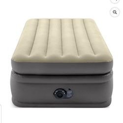 Intex 20" Comfort Elevated Airbed with built in pump
