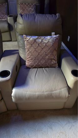 6 Reclining theater chairs