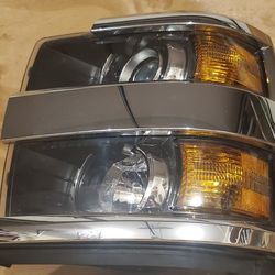 2015 2018 Chevrolet Silverado 2500 3500 Front Left Chrome Headlight OEM Part # 84096572