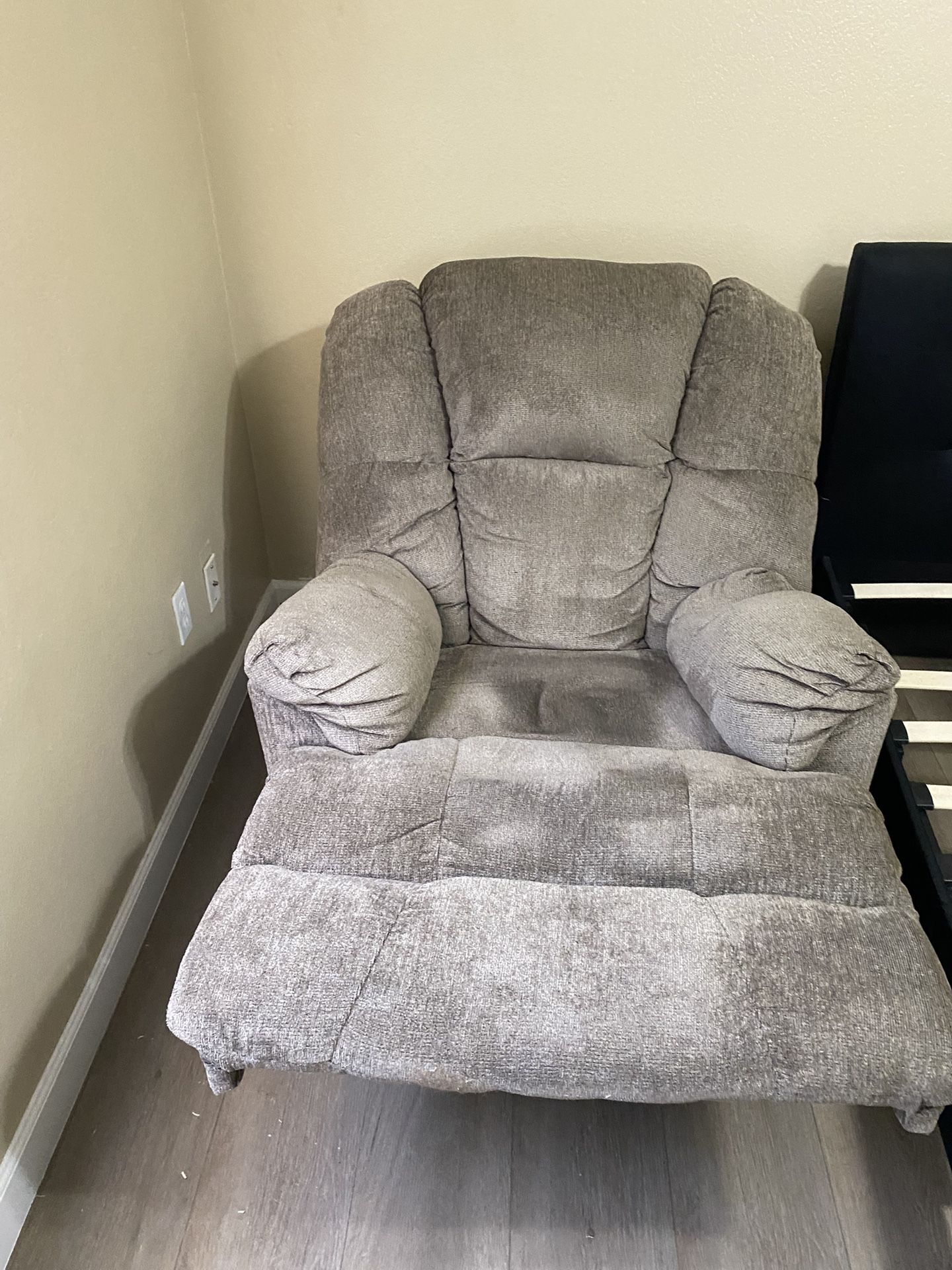 Lazy Boy Recliner