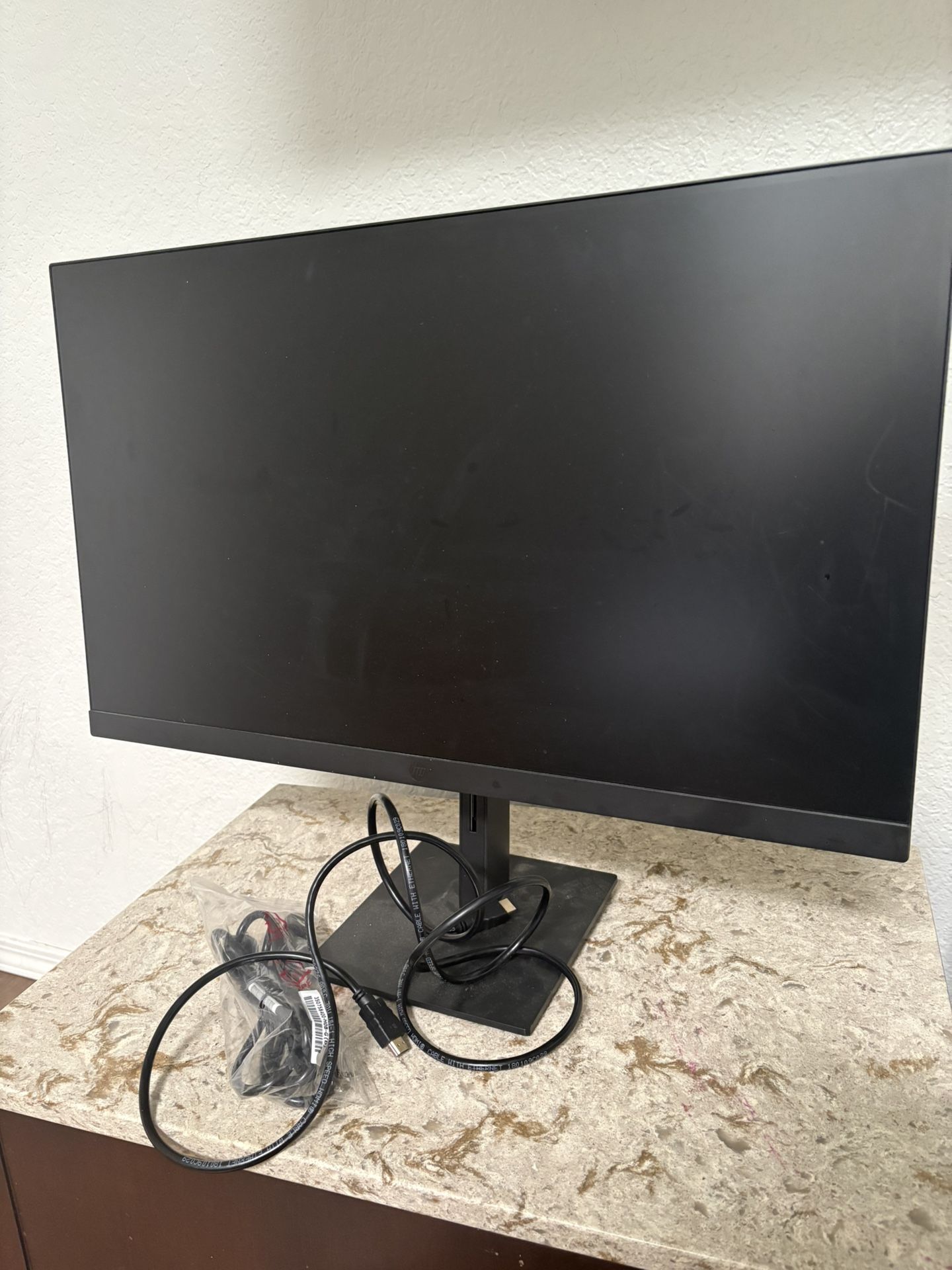 27 In HP monitor