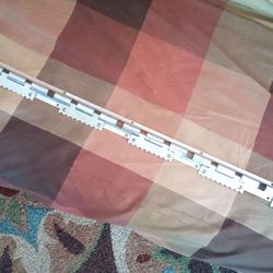 Aluminum Hanging/Mounting Bar 