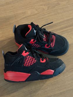 Baby Jordan 4 Retro Black/Red – Size 8C
