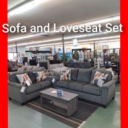 ✨ Beautiful Sofa and Loveseat Set