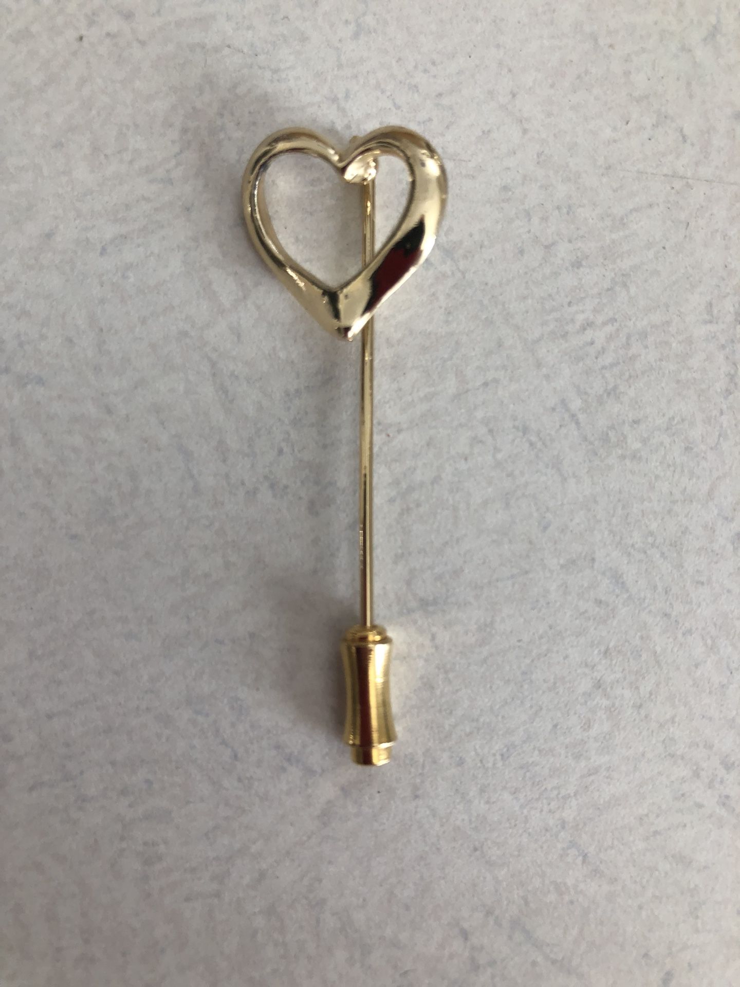 Women’s Heart Shaped Pin Brooch