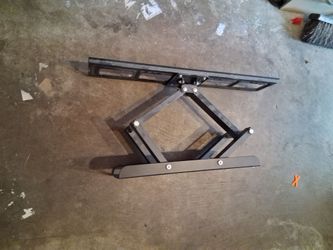 Wall mount for 55" to 90" tv