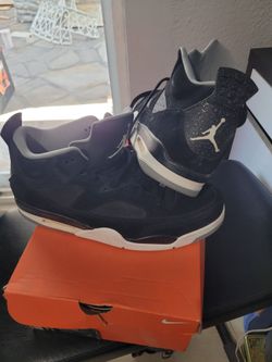 Tennis  shoes Jordan