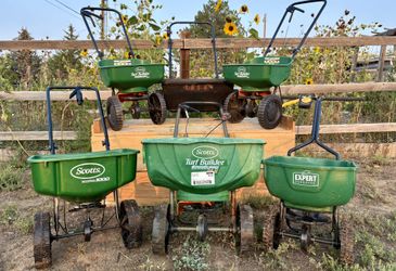 Seed/Salt Spreaders