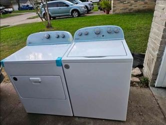 Whirlpool Washer And Dryer Electric Set Clean!!