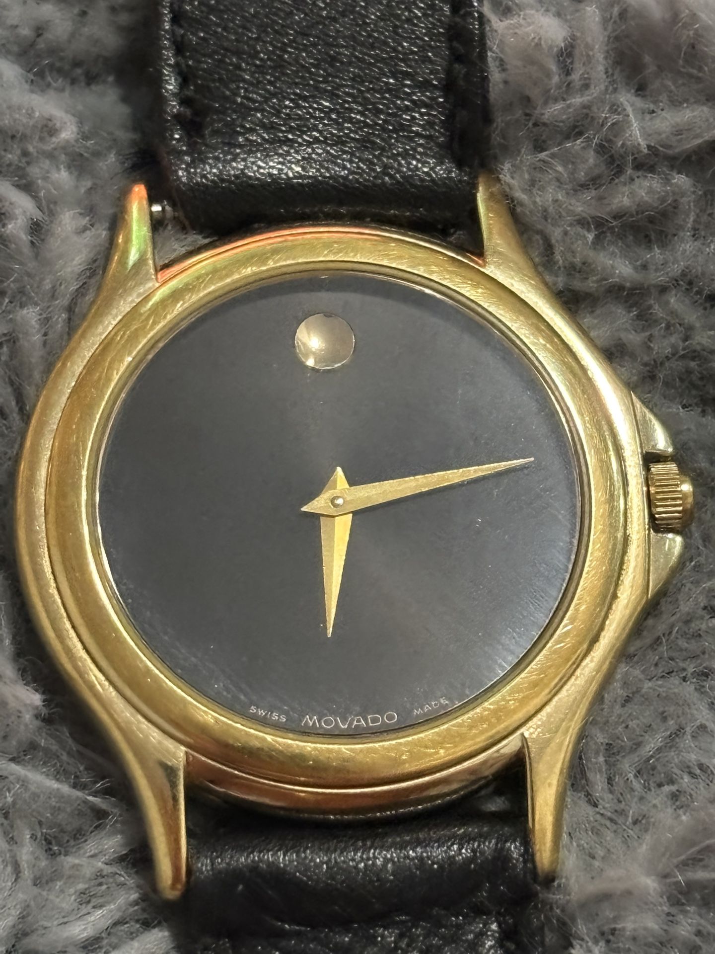 Movado women Museum Gold Bezel
