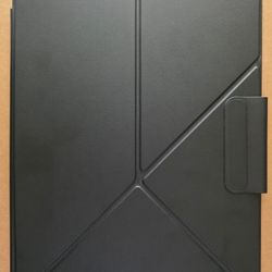 Slightly Used PITAKA iPad pro 13 Inch Case