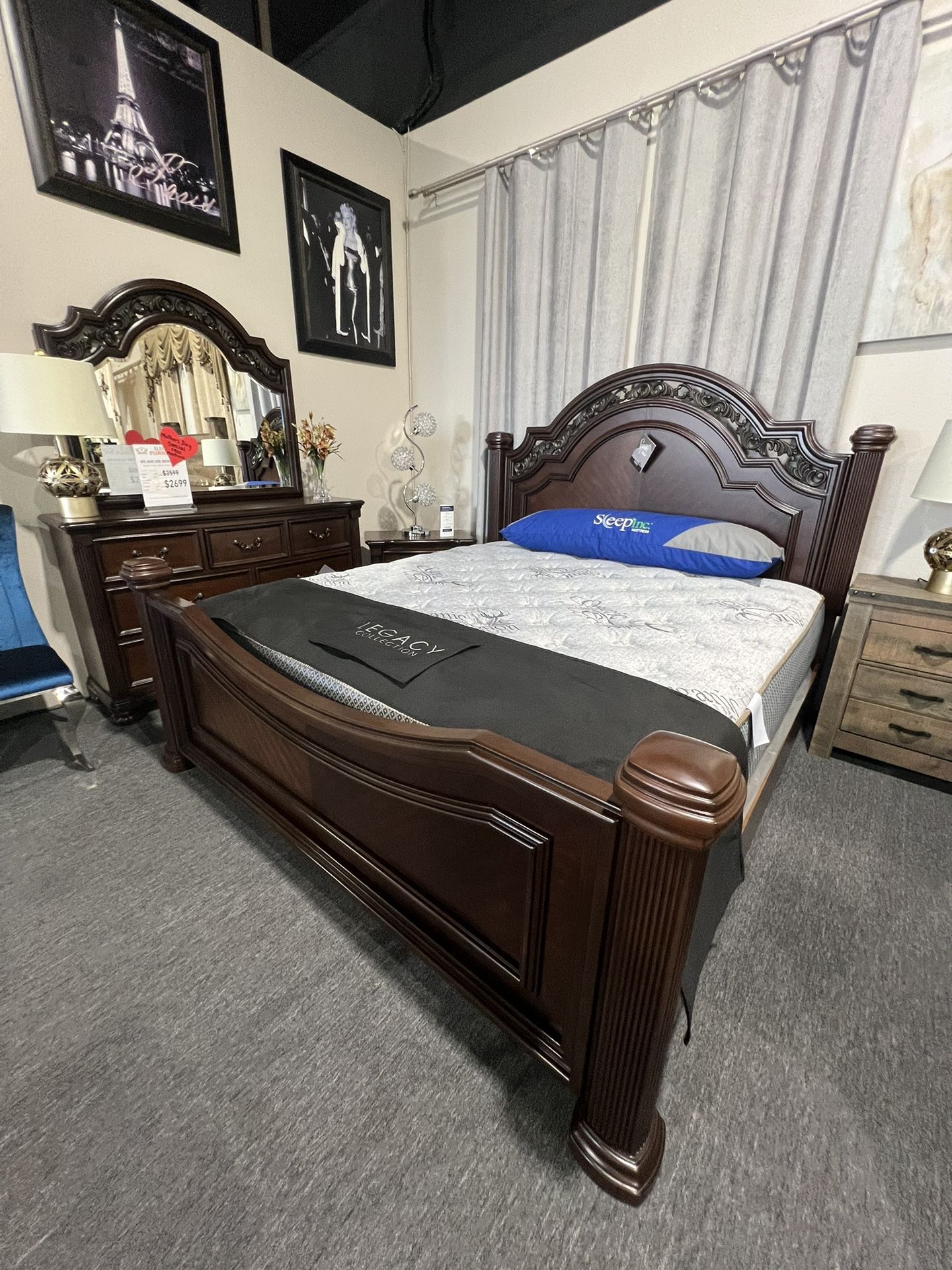 4 Pc King Bedroom Set🎈🎈🎈 With Free Mattress 