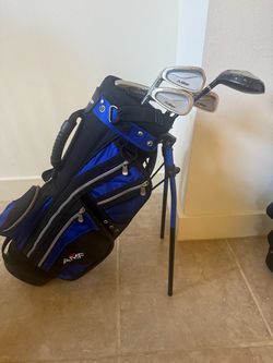 Left hand AMF Junior Golf Club Set with Stand Bag