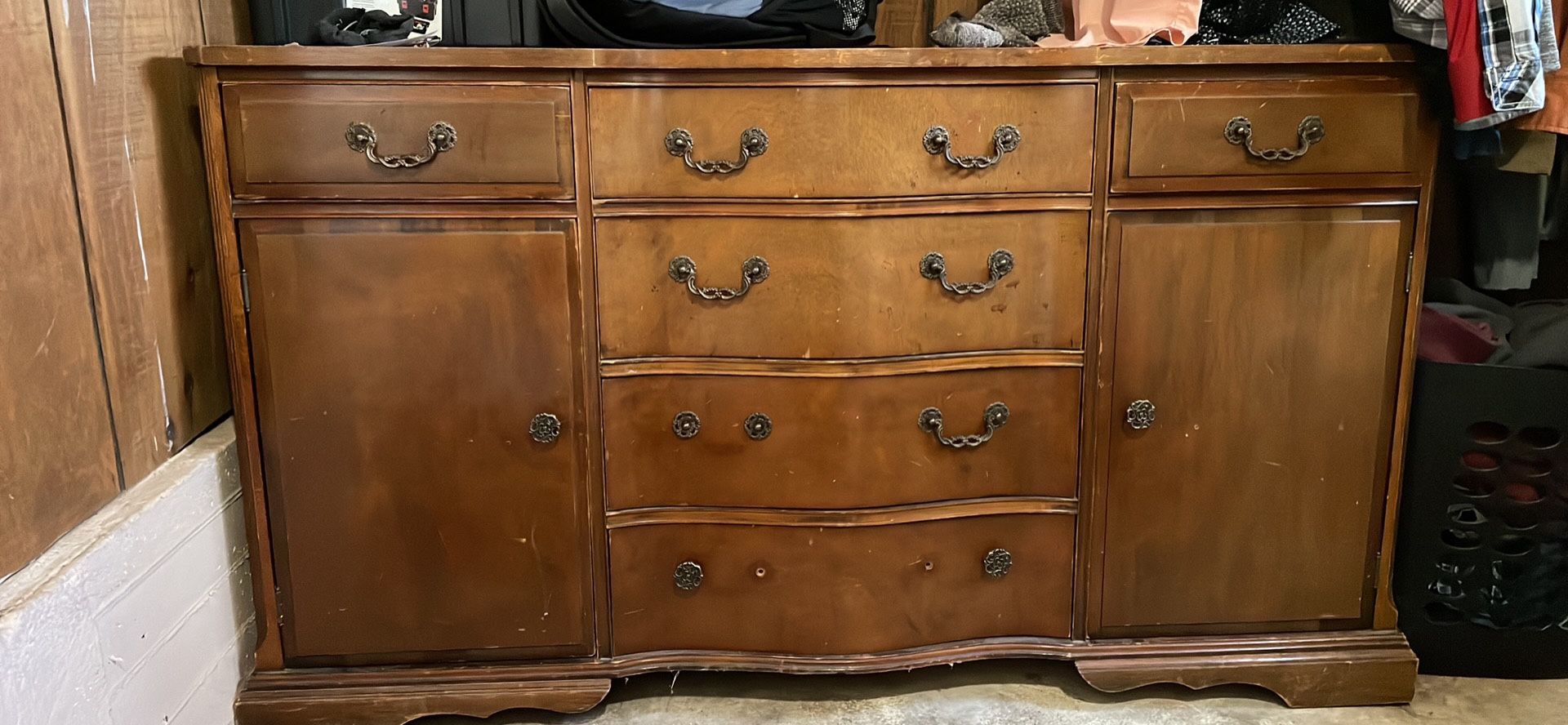 1952 DUNCAN PHYFE Antique Dresser