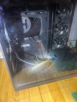 HYTE ATX Mid-Tower PC Case