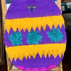 easter egg pinata 1