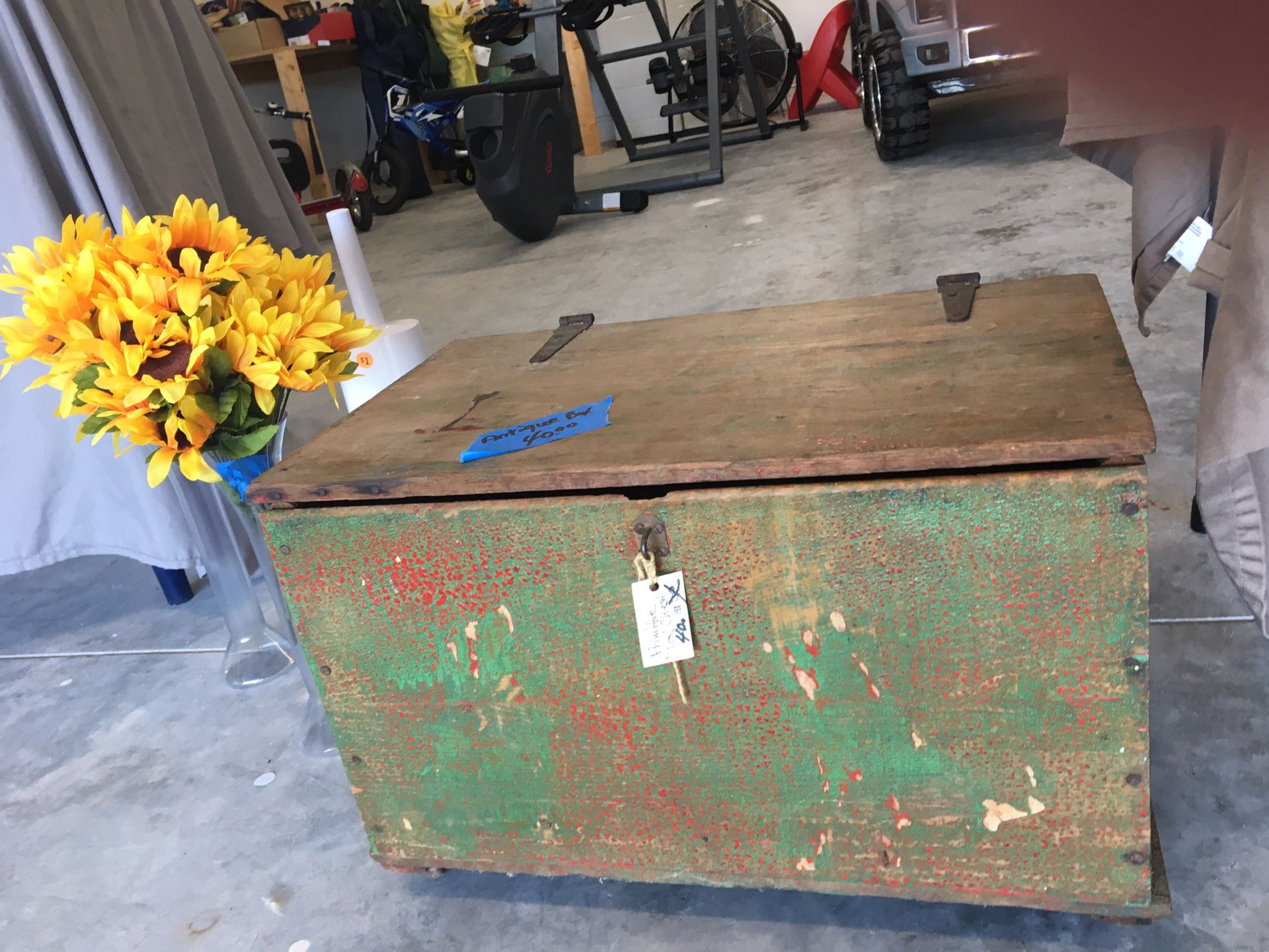 Vintage Antique Box /Trunk