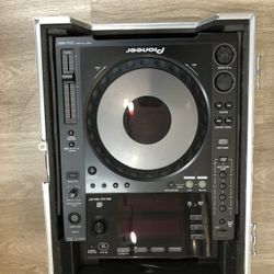 Pioneer CDJ-900