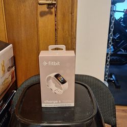 Fitbit Charge 5 Factory Sealed Unopened 