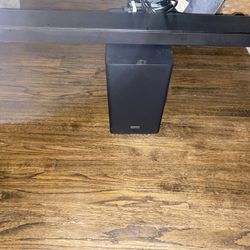 Samsung Sound Bar Wireless Sub And Remote Powered By Harmon Karmon Incredible Surround Sound Effects And Bass Asking 200