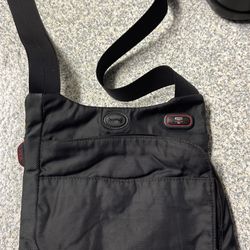 TUMI Tech 5132D Crossbody Sling