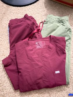 Men’s FIGS Scrubs Set – Top and Two Pants size M
