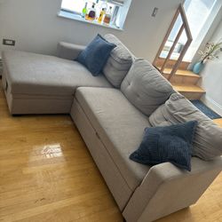Gray L-shaped Couch With Pull Out Futon 