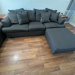 Gray sofa, loveseat and ottoman/ willing to deliver if near me.