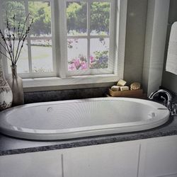 Whirlpool / Jacuzzi Bathtub- Brand New in Box!!!