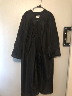 Graduation Gown Sz 6’1- 6’3” $10