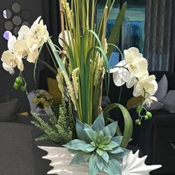 Flower Arrangements 