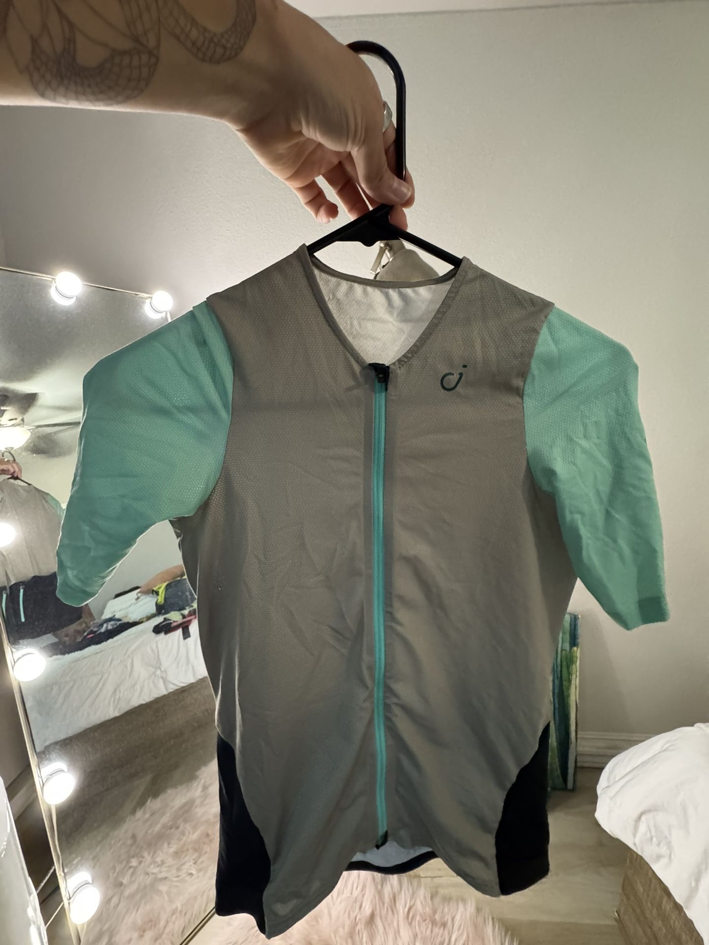 Velocio Signature Jersey Size small