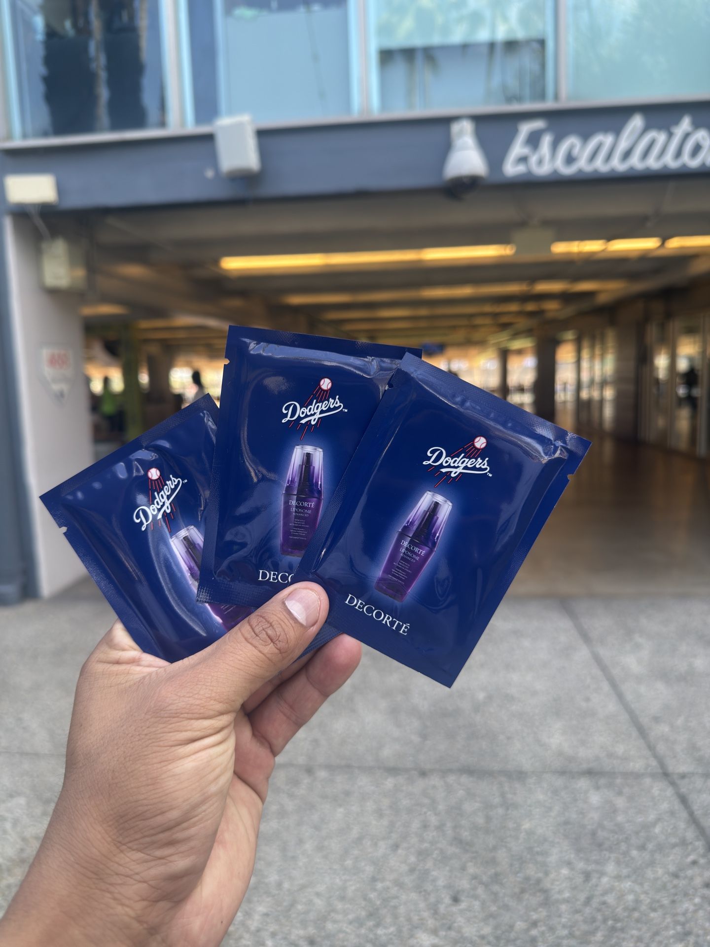 Dodger Trading Card Giveaway