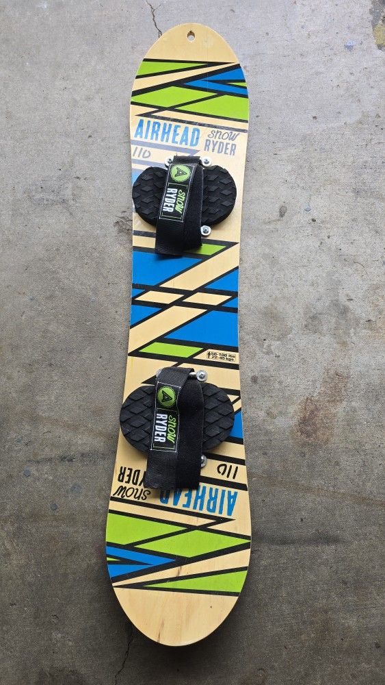 🏂 For Sale: Airhead Snow Ryder Kids Snowboard – $20 (Rochester Pickup)  