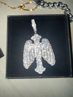 Cross wing moissanite pendant