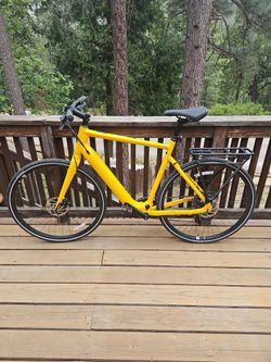Momentum Voya e+3 bike