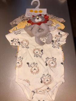 Little Chickadees 3-Piece Lion Bodysuit Set w/ Rattle 6-9M Cotton Snap